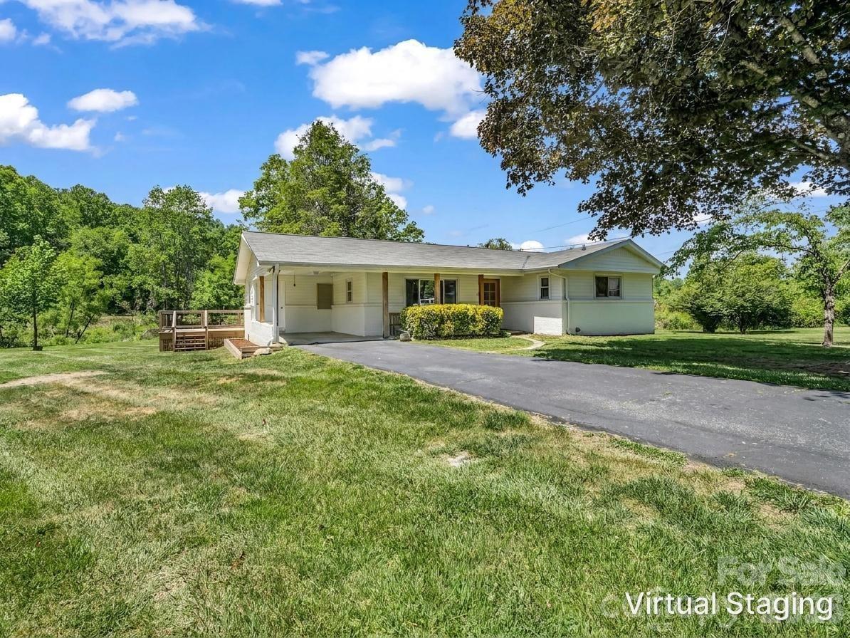 204 Jeff Street Hendersonville NC 28739