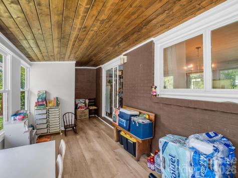 204 Jeff Street Hendersonville NC 28739