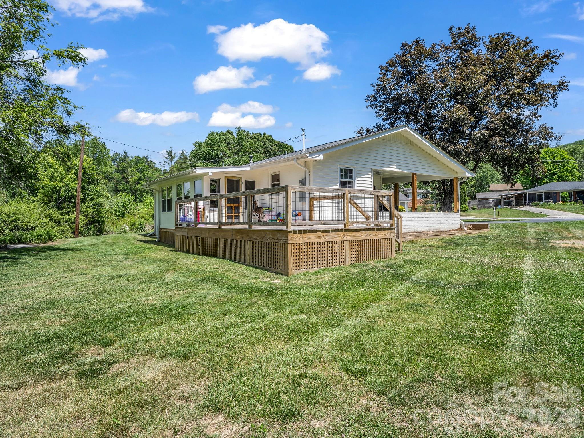 204 Jeff Street Hendersonville NC 28739