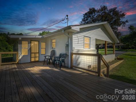 204 Jeff Street Hendersonville NC 28739