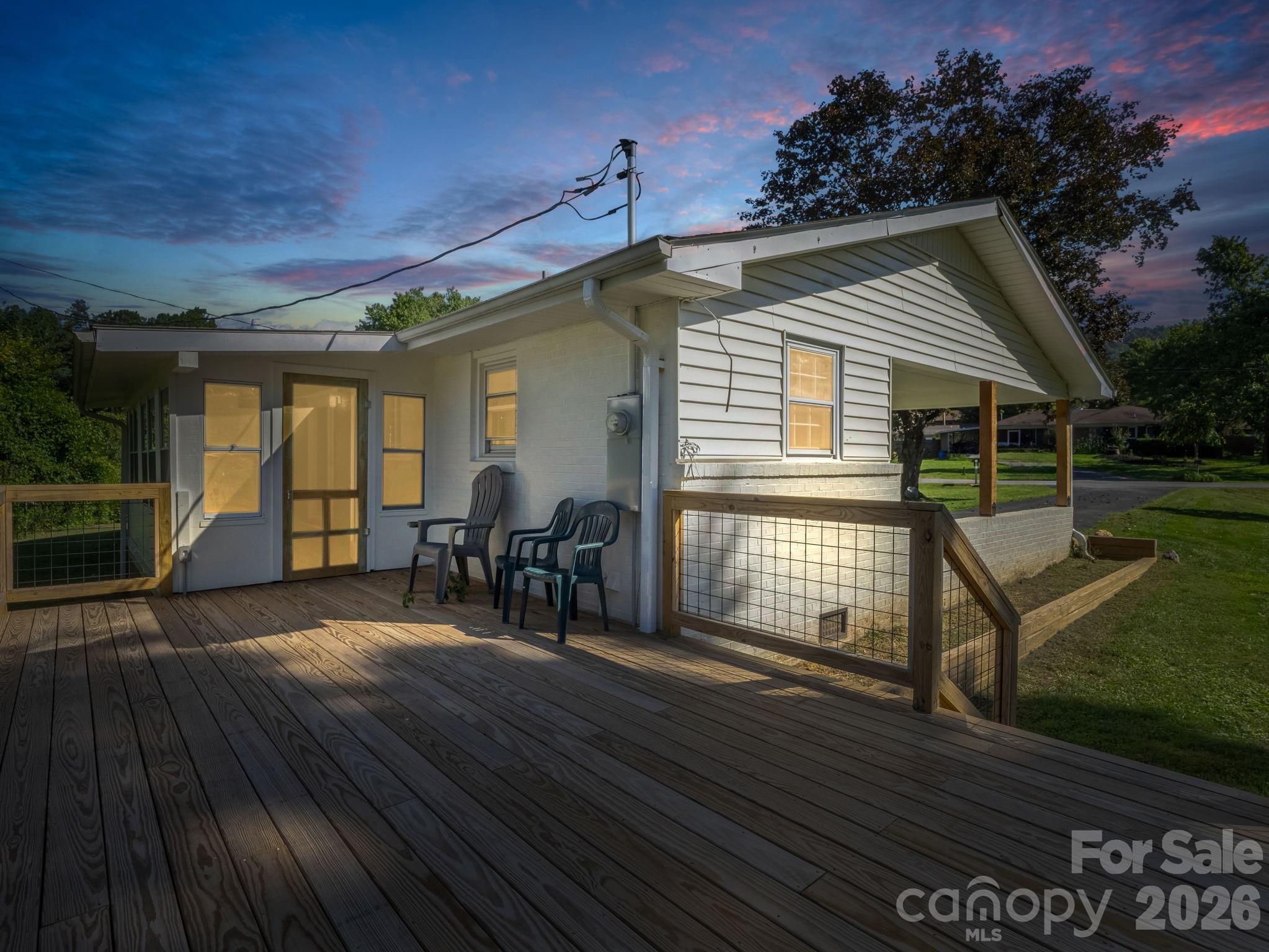 204 Jeff Street Hendersonville NC 28739