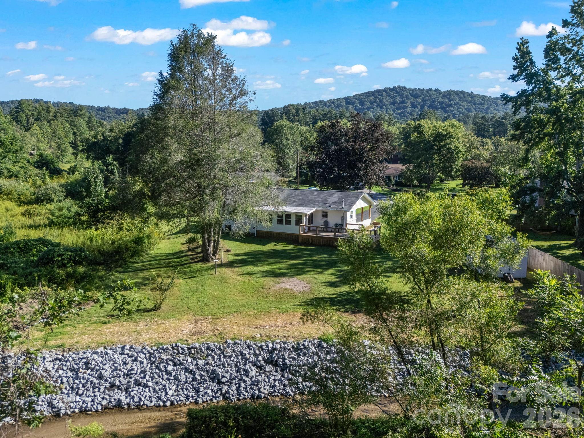 204 Jeff Street Hendersonville NC 28739
