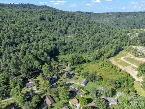 204 Jeff Street Hendersonville NC 28739