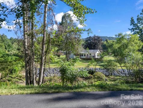 204 Jeff Street Hendersonville NC 28739