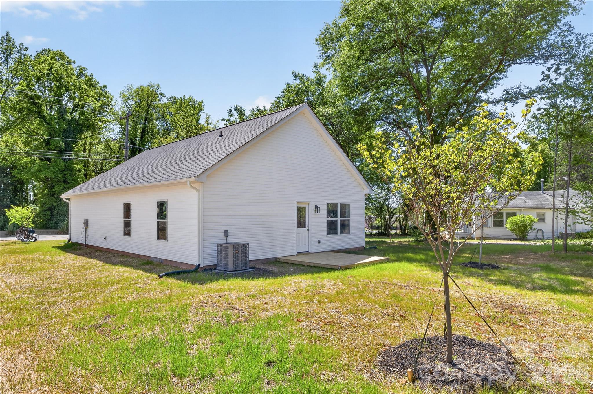 2111 S Gardner Street Gastonia NC 28054
