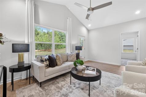 2111 S Gardner Street Gastonia NC 28054