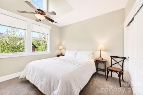 4 Fitzgerald Road Black Mountain NC 28711