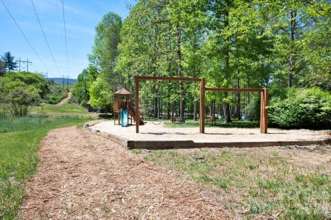 4 Fitzgerald Road Black Mountain NC 28711