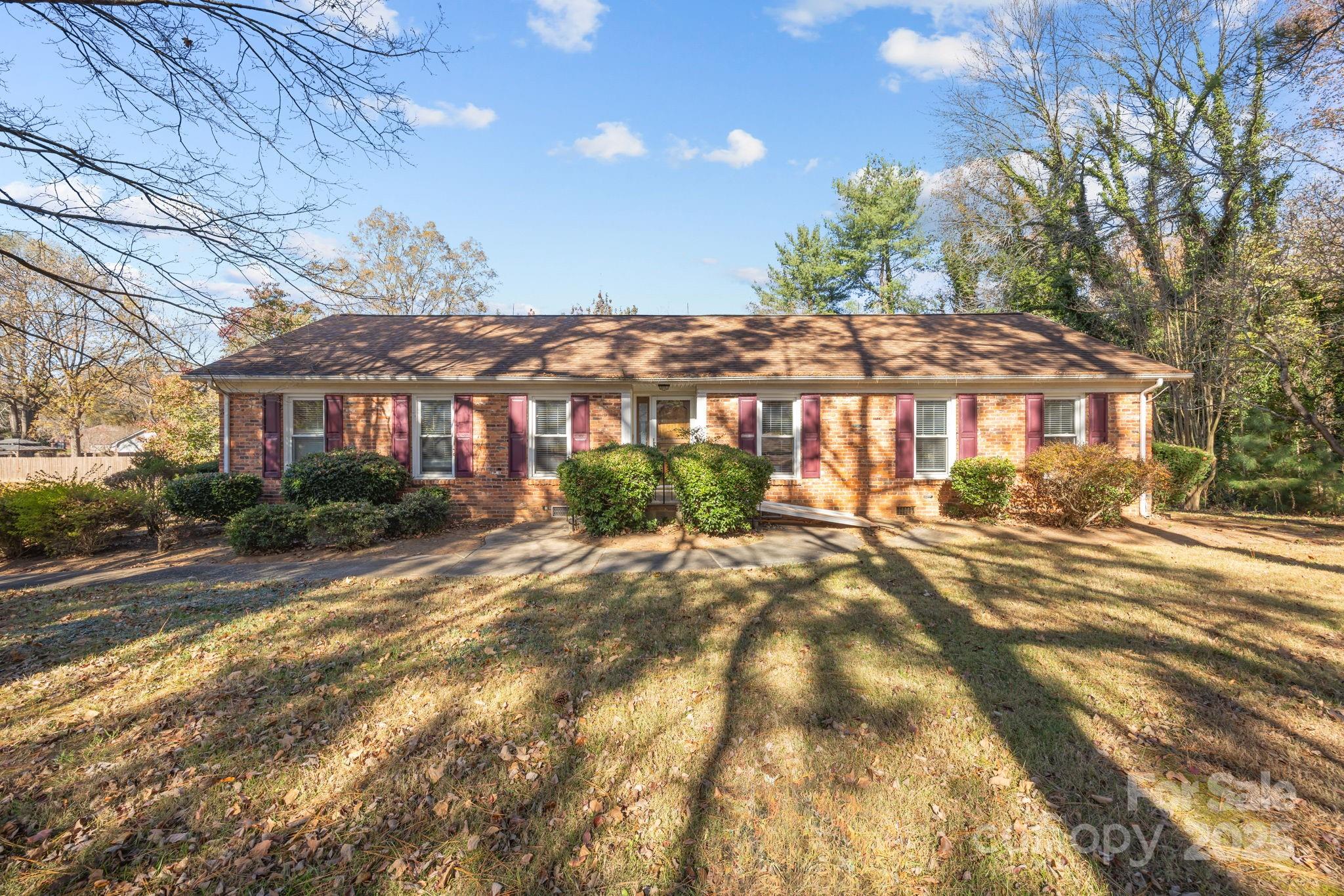 4423 Bob White Court Charlotte NC 28213