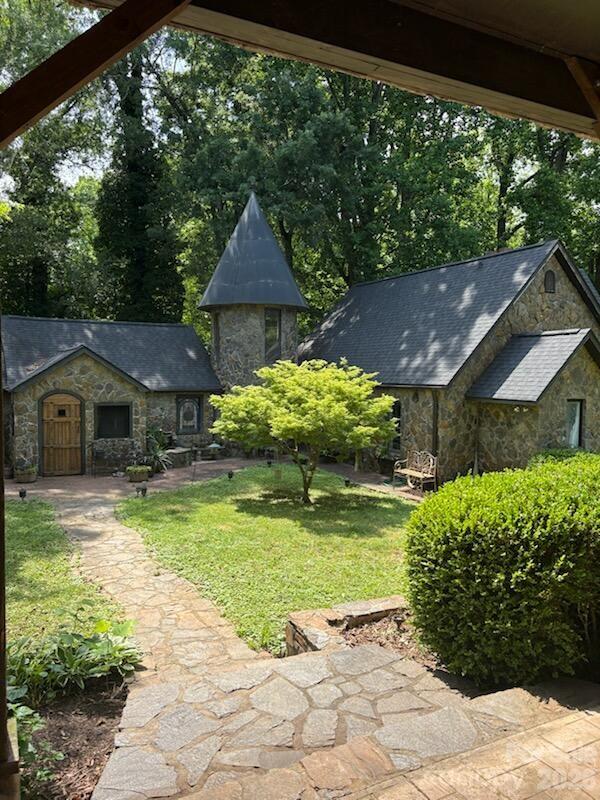 341 N Oak Street Statesville NC 28677