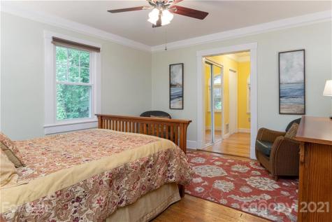 38 Fenner Avenue Asheville NC 28804