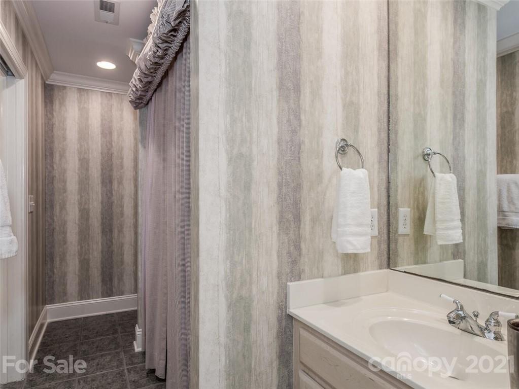 3512 Mountain Cove Drive Charlotte NC 28216