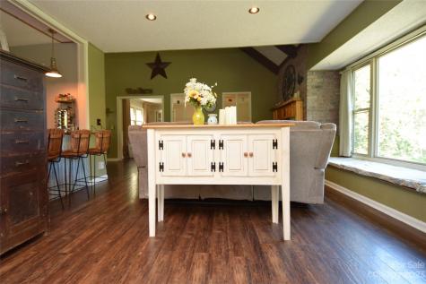 1724 White Oak Road Bakersville NC 28705