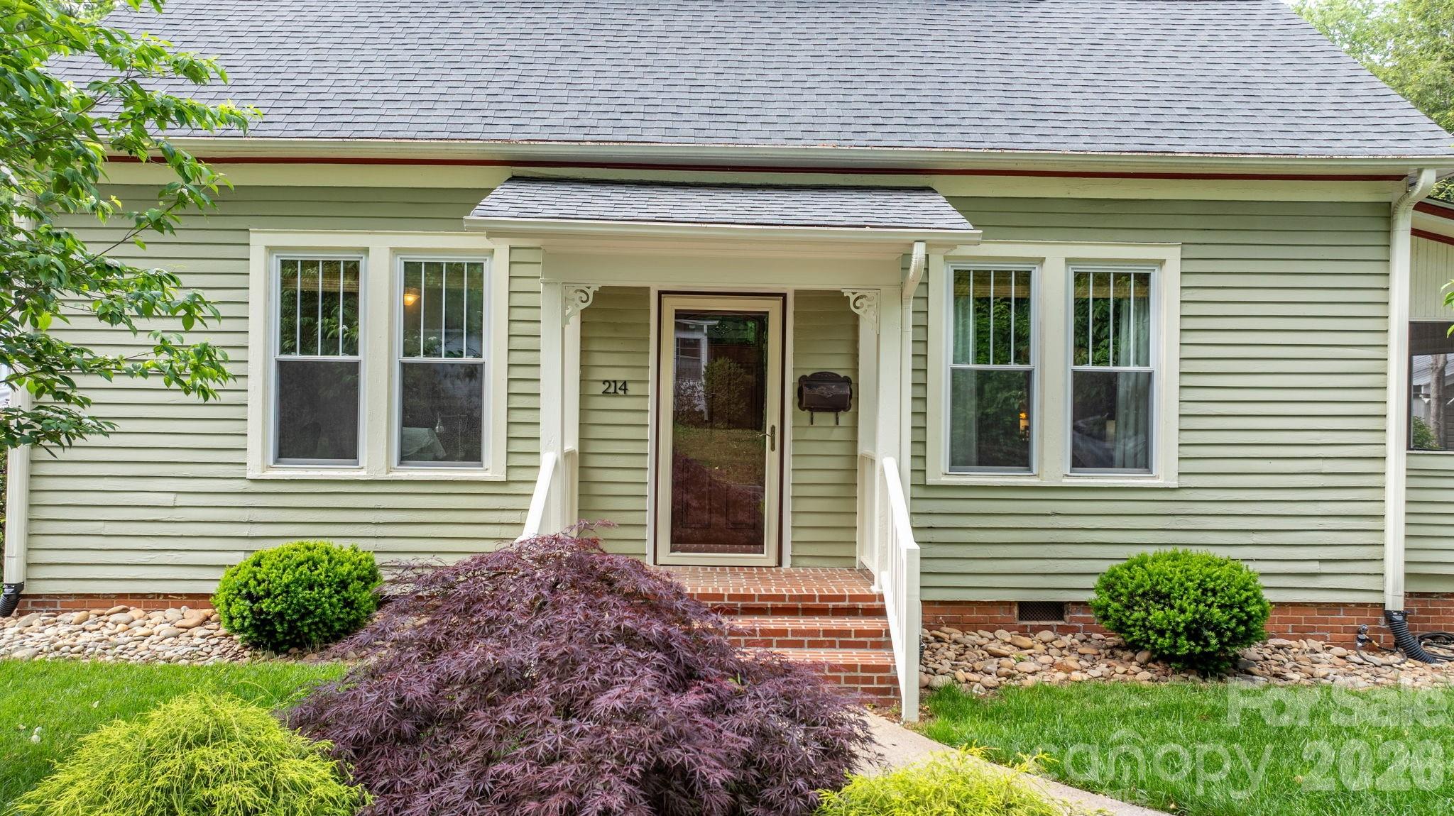 214 Webb Street Statesville NC 28677