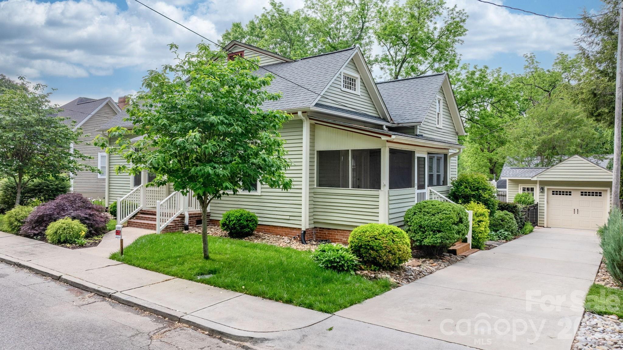 214 Webb Street Statesville NC 28677