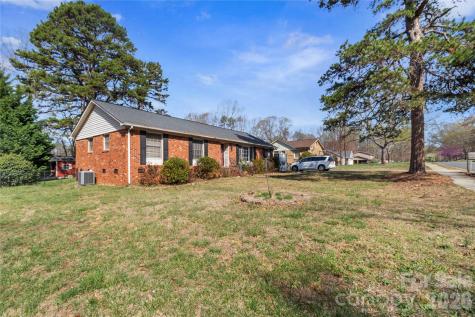 1135 Fieldstone Road Mooresville NC 28115