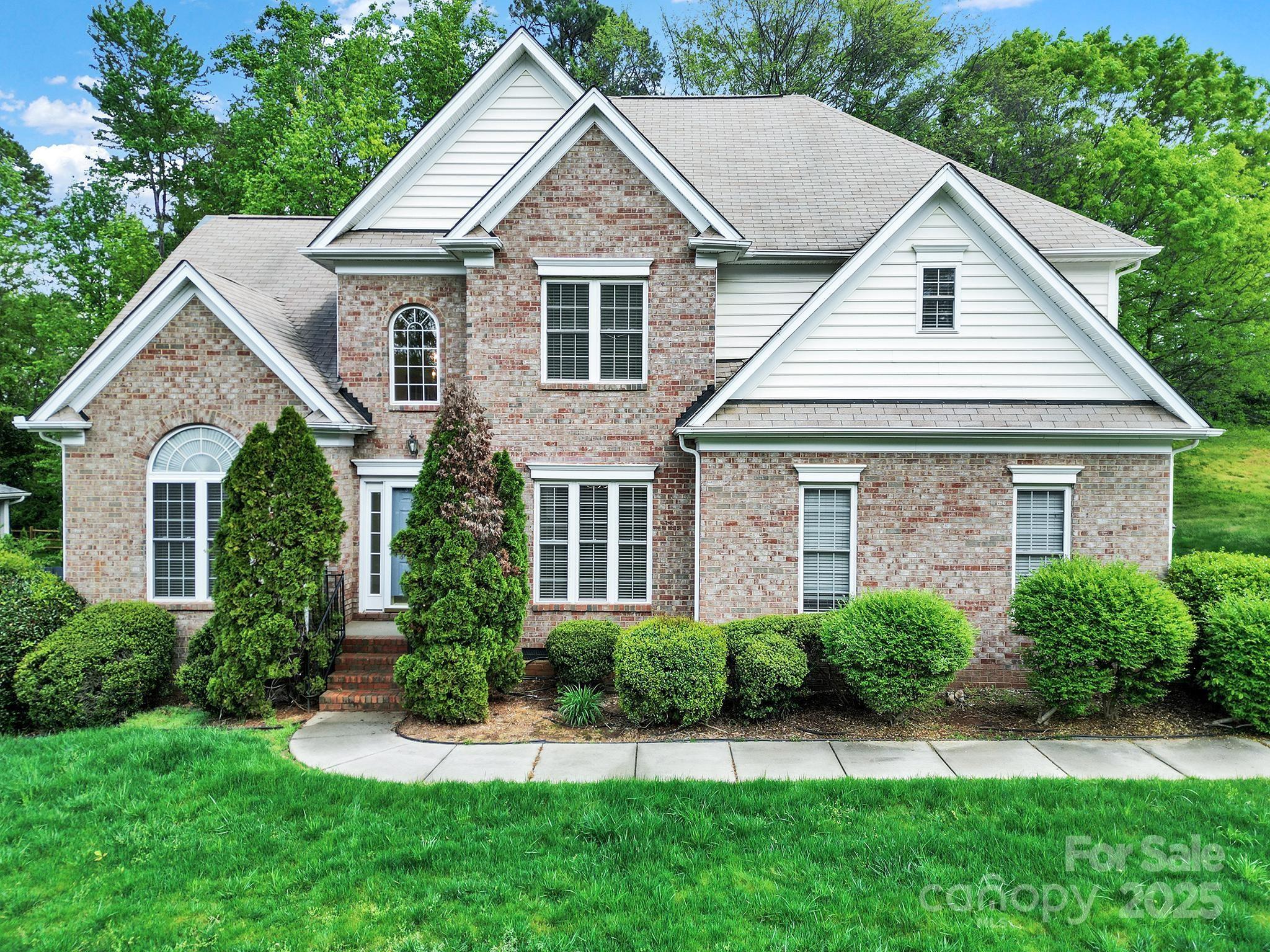 7935 Harrington Woods Road Charlotte NC 28269