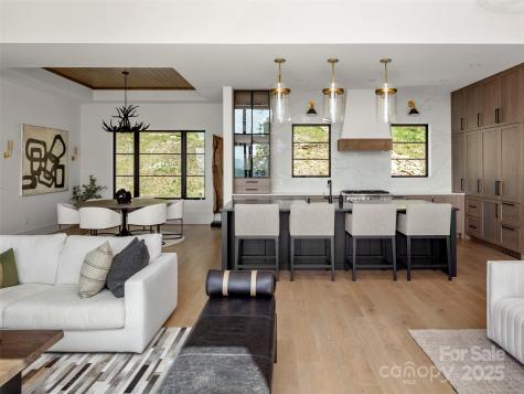 40 Giffords Lane Asheville NC 28803