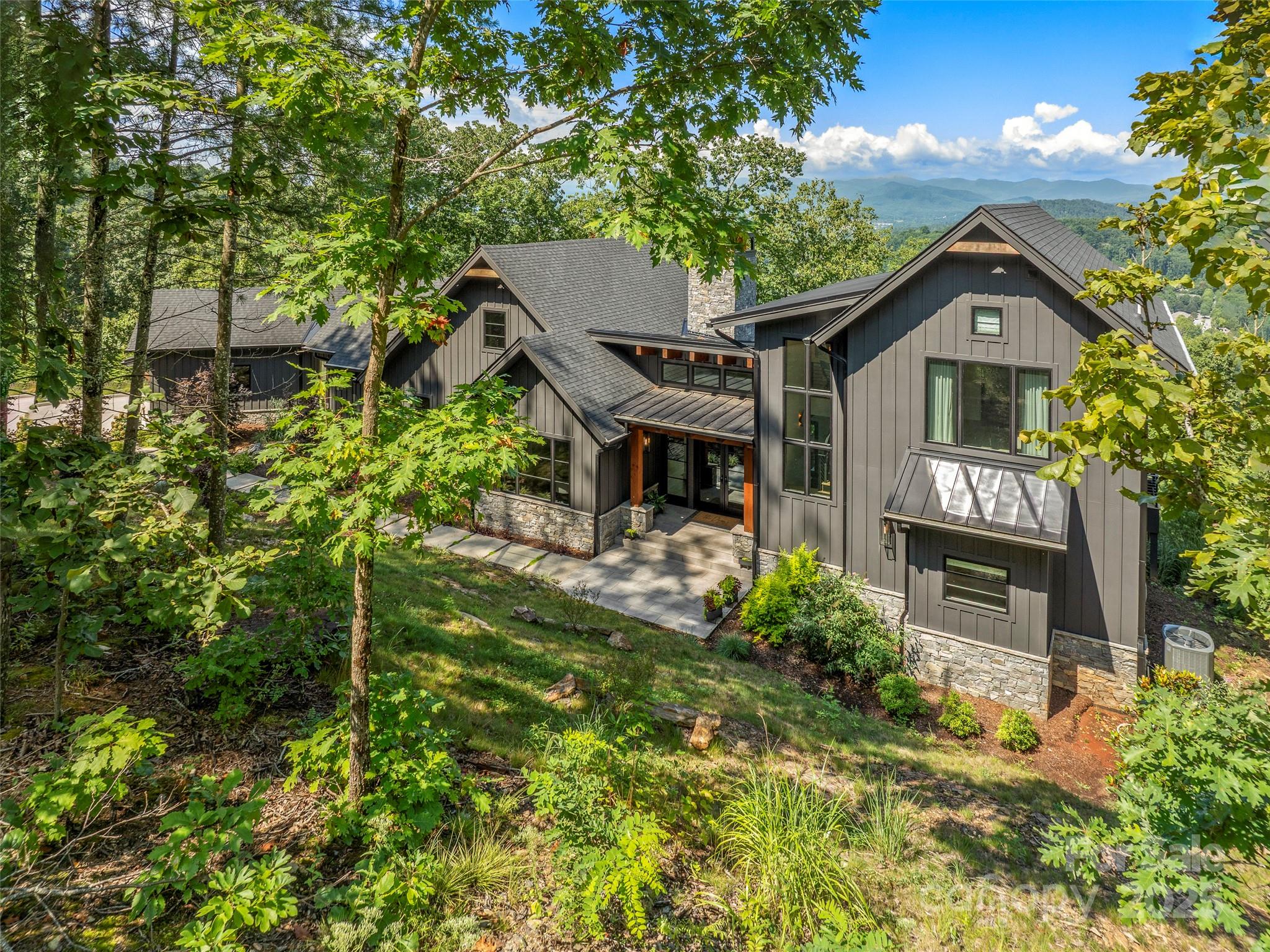 40 Giffords Lane Asheville NC 28803