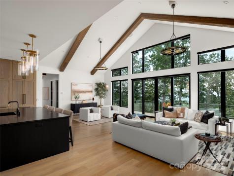 40 Giffords Lane Asheville NC 28803