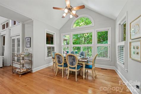 10808 Lederer Avenue Charlotte NC 28277