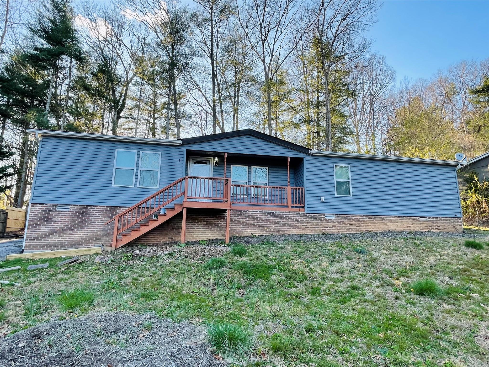20 Woodscape Drive Mills River NC 28759