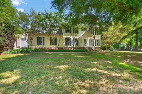 1820 Riva Ridge Court York SC 29745