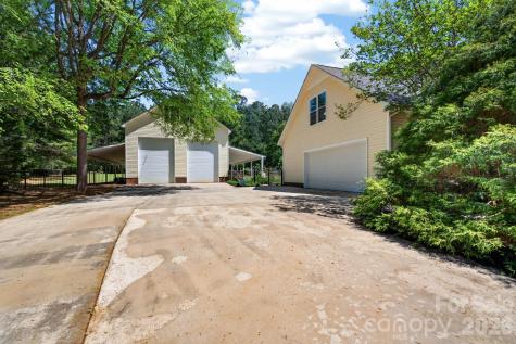 1820 Riva Ridge Court York SC 29745