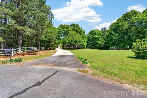 1820 Riva Ridge Court York SC 29745