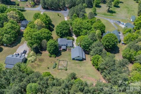 1820 Riva Ridge Court York SC 29745