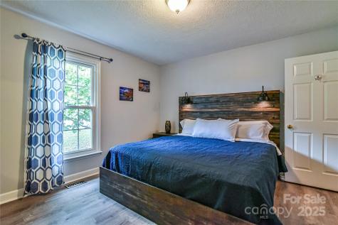 466 Onteora Boulevard Asheville NC 28803