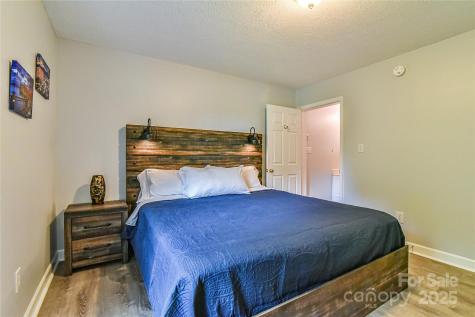 466 Onteora Boulevard Asheville NC 28803