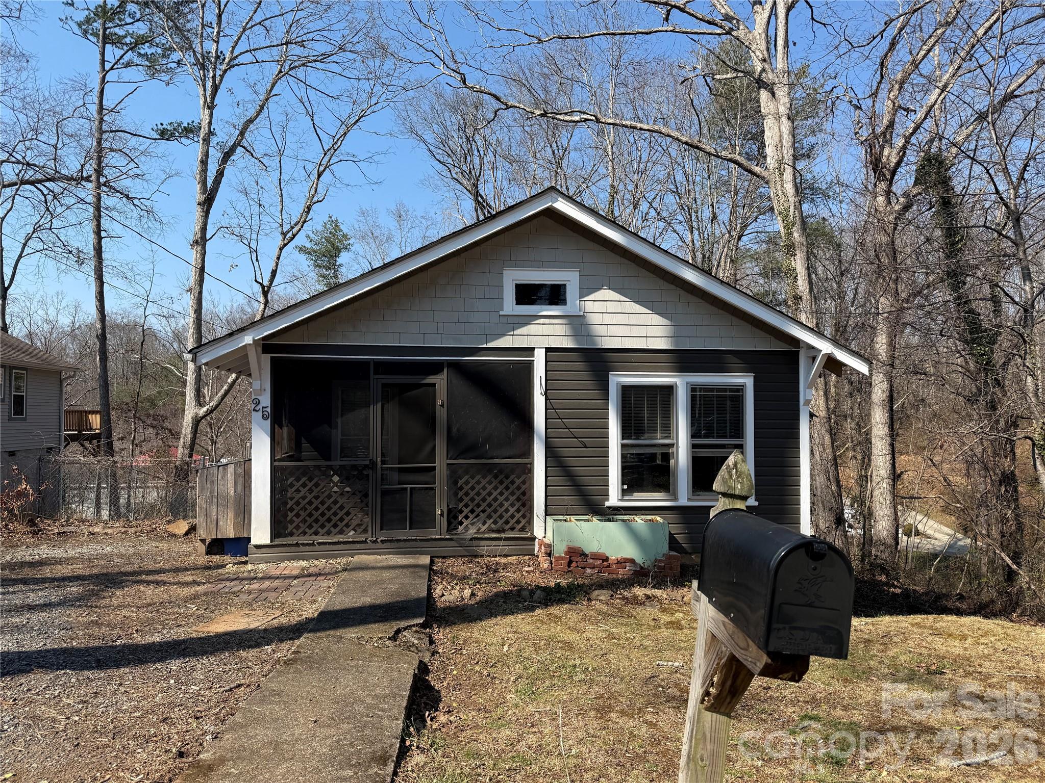 Asheville NC, 25 Craig Circle