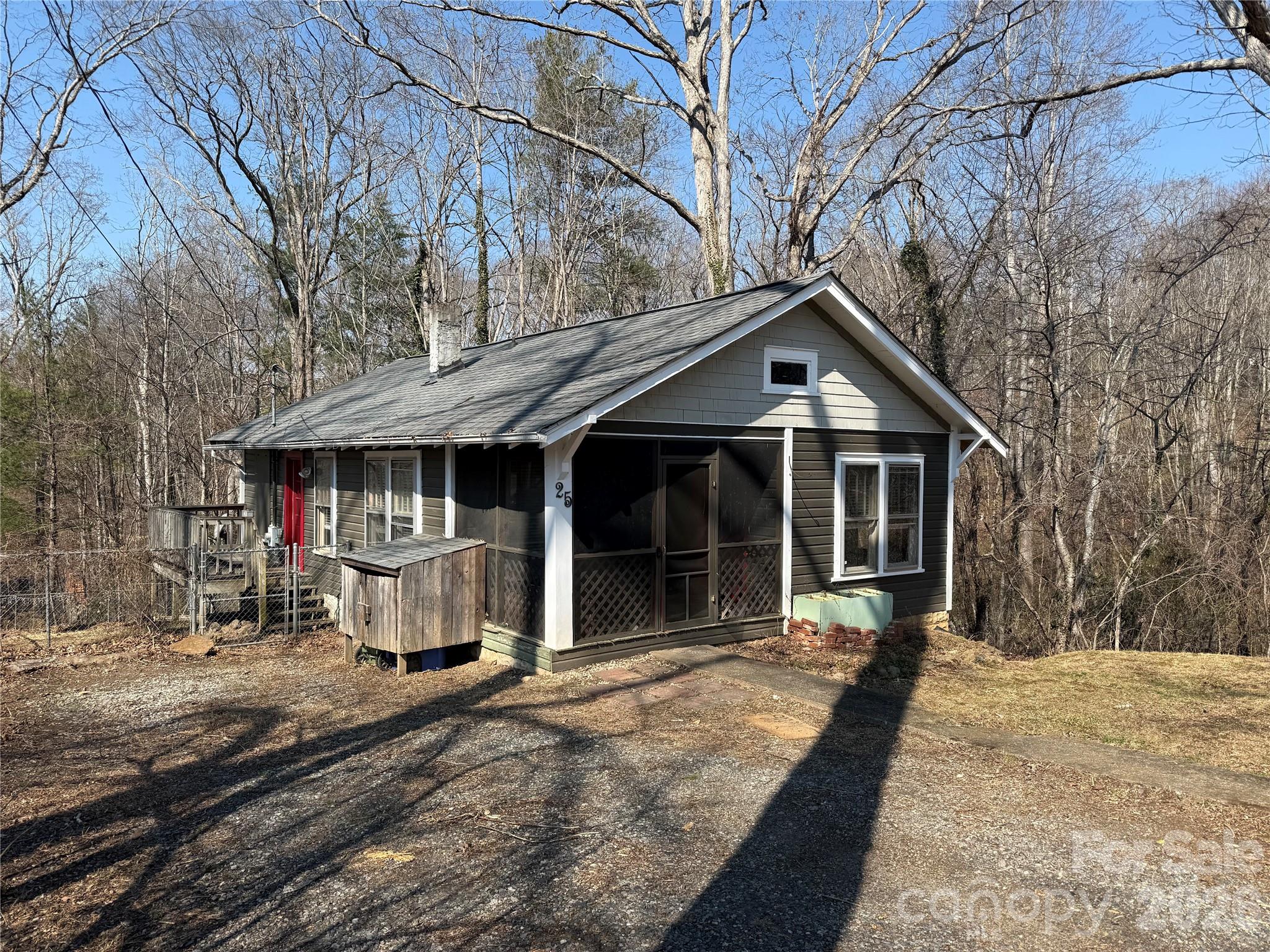 25 Craig Circle Asheville NC 28805