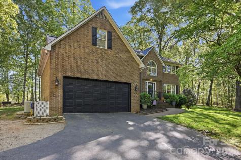7319 Gilead Road Huntersville NC 28078