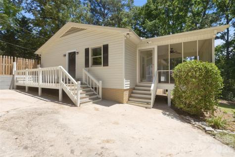 609 Davis Street Lancaster SC 29720