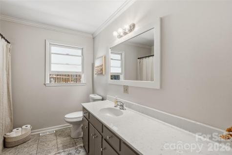 609 Davis Street Lancaster SC 29720