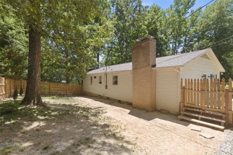 609 Davis Street Lancaster SC 29720