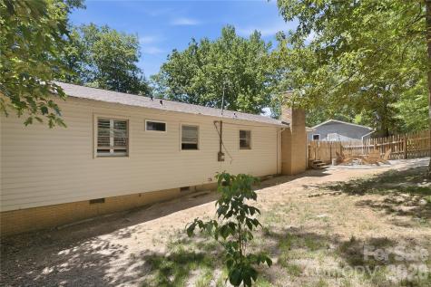 609 Davis Street Lancaster SC 29720
