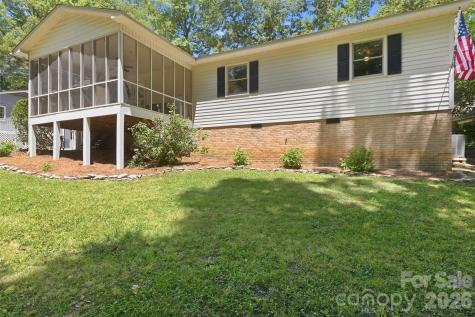609 Davis Street Lancaster SC 29720