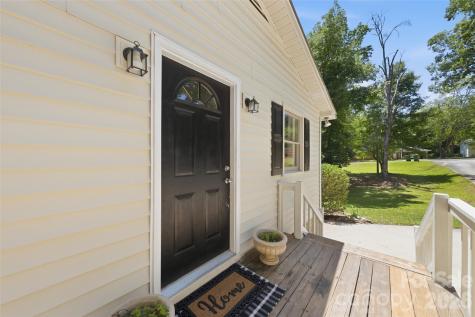 609 Davis Street Lancaster SC 29720