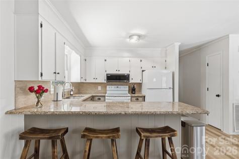 609 Davis Street Lancaster SC 29720