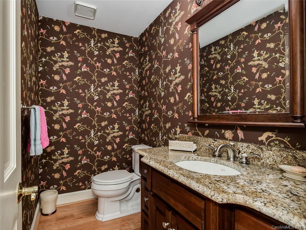 7411 Lawkins Lane Charlotte NC 28270