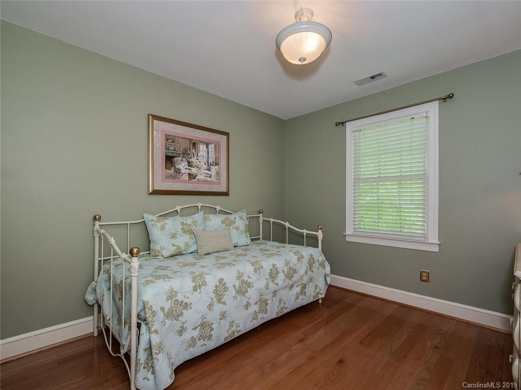 7411 Lawkins Lane Charlotte NC 28270