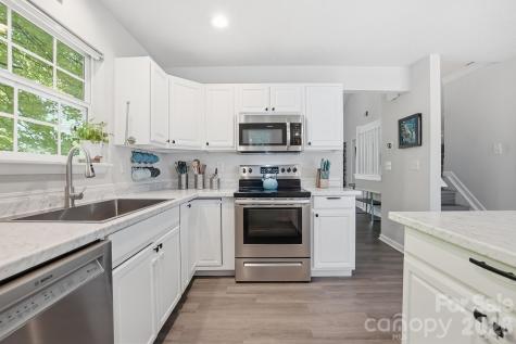 8170 Rudolph Road Charlotte NC 28216