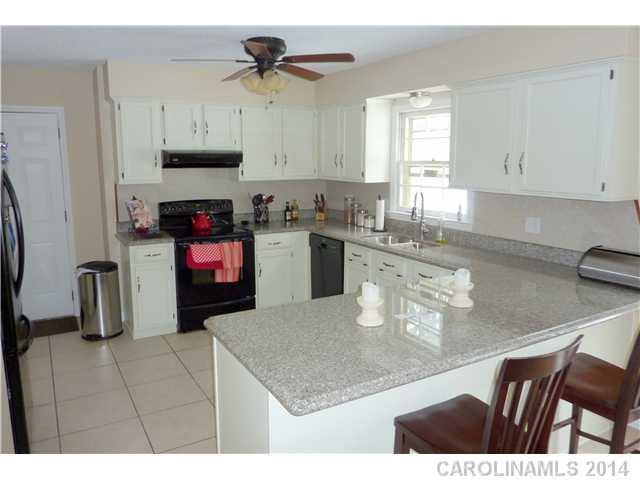 9423 Wood Ridge Drive Charlotte NC 28277