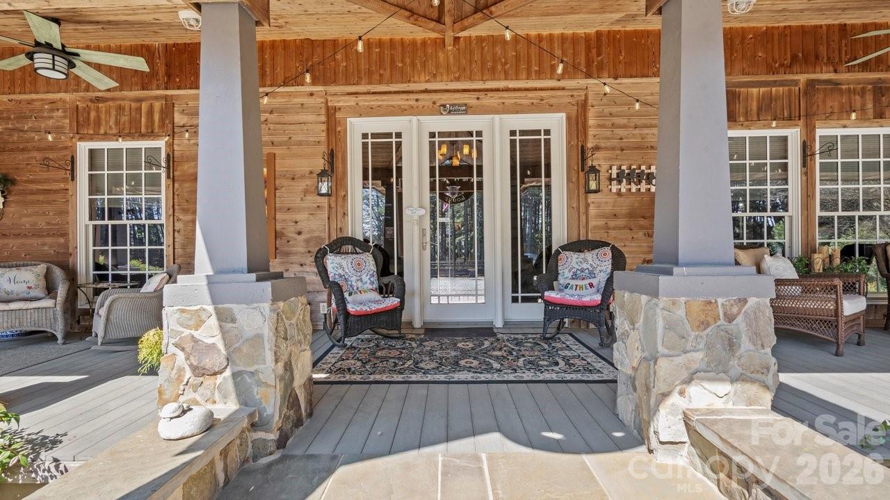 1307 Oakridge Farm Highway Mooresville NC 28115