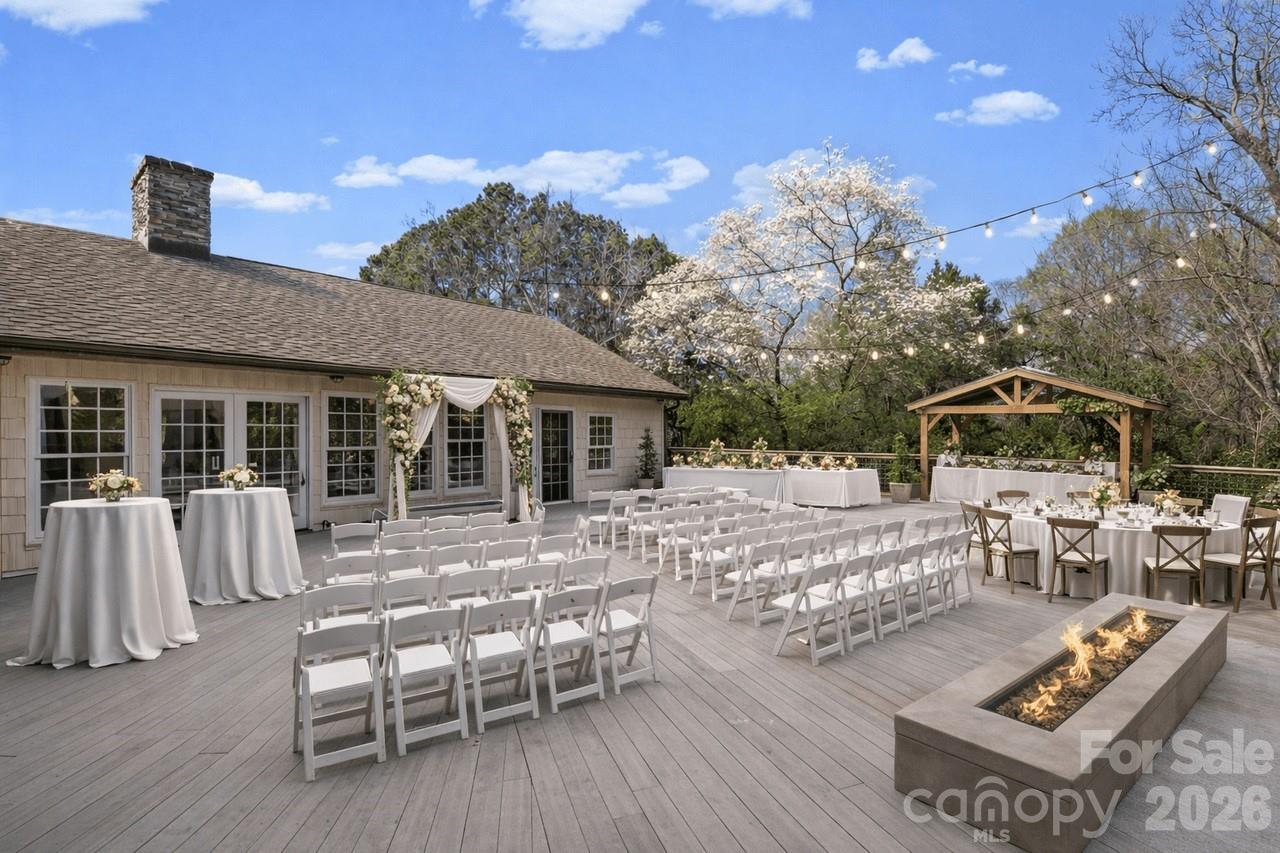 1307 Oakridge Farm Highway Mooresville NC 28115