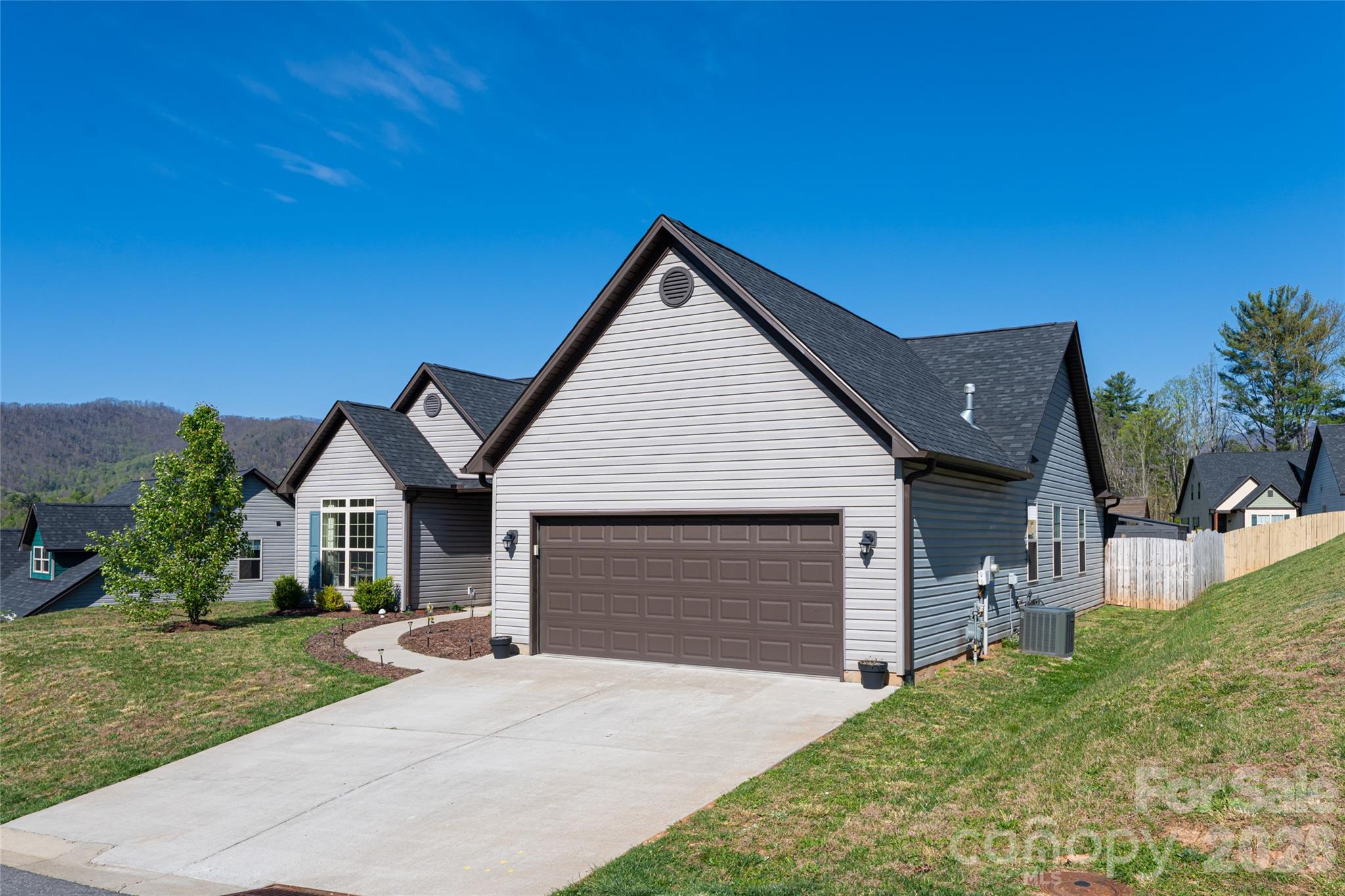 508 Rosebud Orchid Way Weaverville NC 28787
