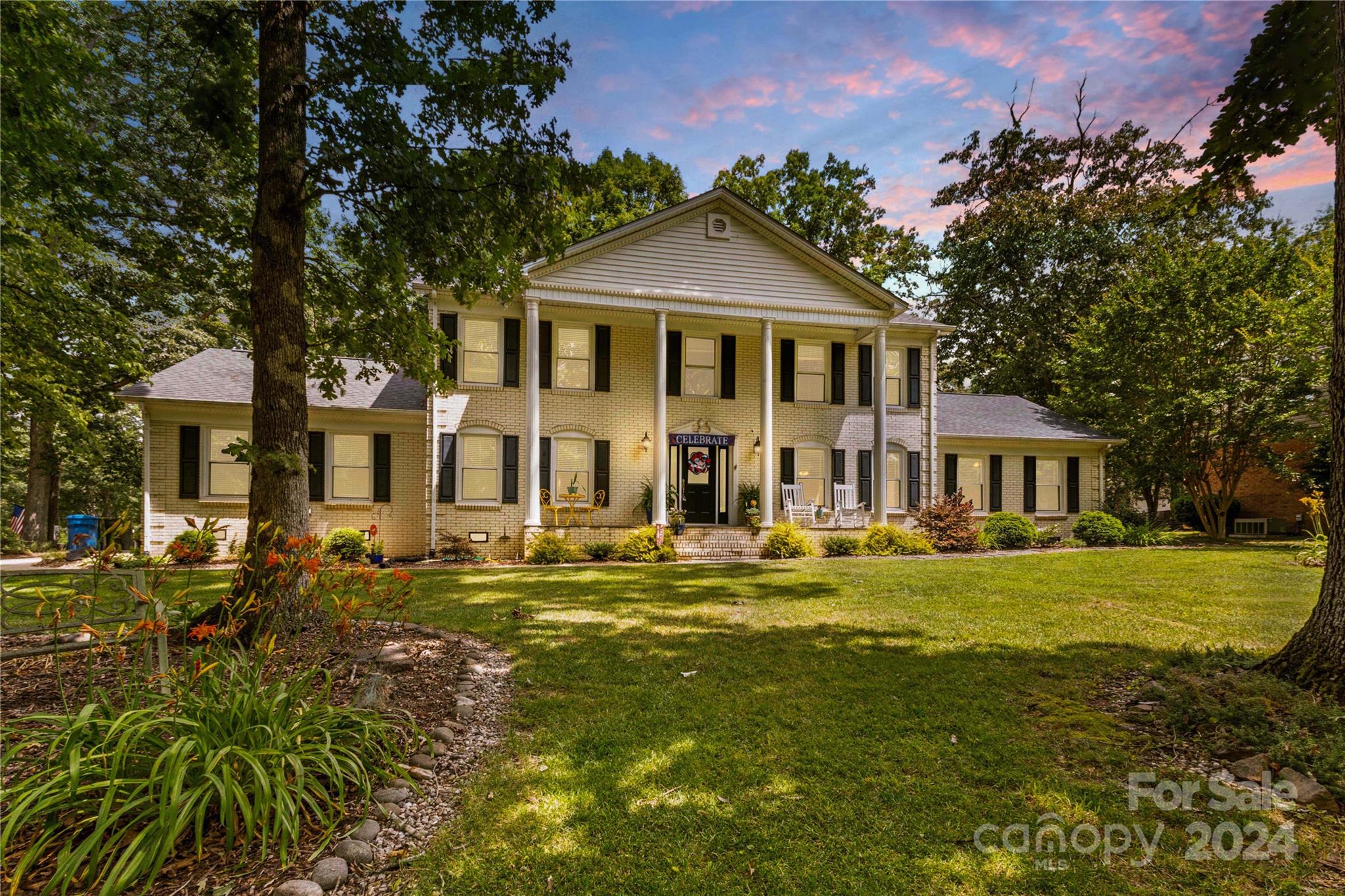 1175 18th Avenue NE Hickory NC 28601